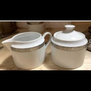 Nikko Platinum Filigree Creamer & Sugar Bowl